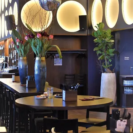 Lo! Im Kreuz Jona Hotel *