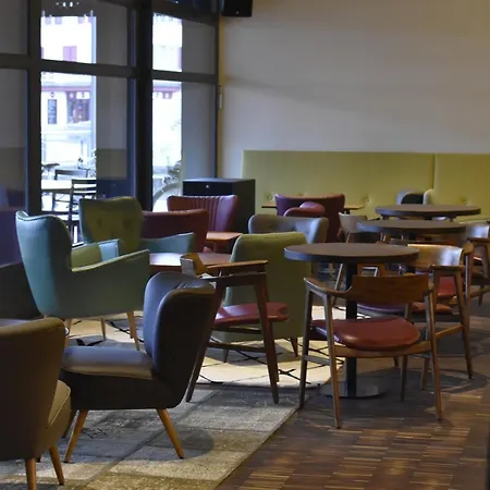 Lo! Im Kreuz Jona Hotel