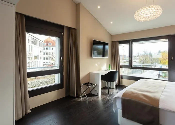 Lo! Im Kreuz Jona Rapperswil (St. Gallen)