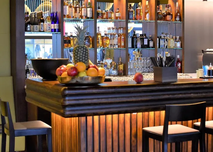 Lo! Im Kreuz Jona Hotel *